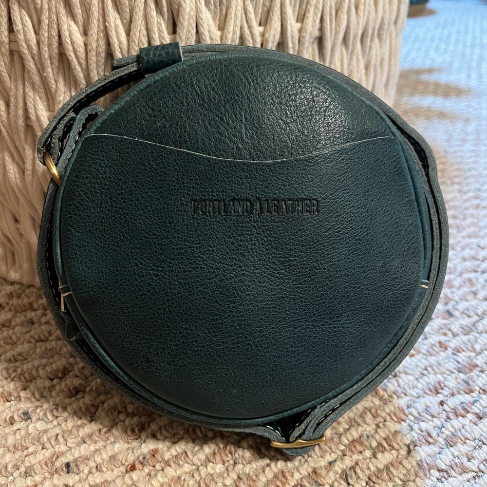 Portland Leather Goods Lagoon Small Circle Crossbody